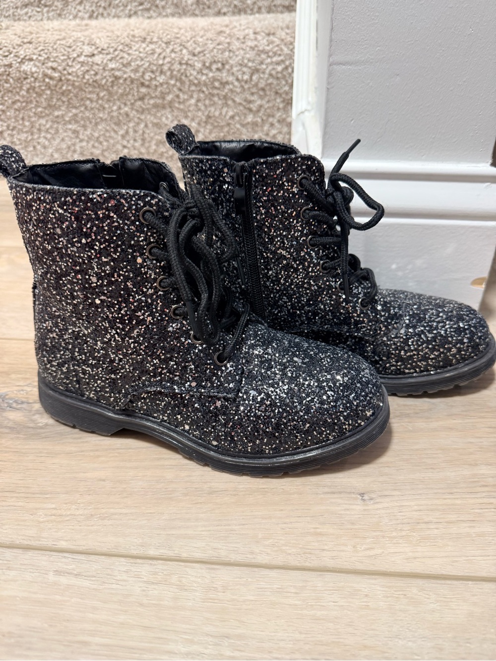 Girls size 2 Black Glitter Lace-Up Boots